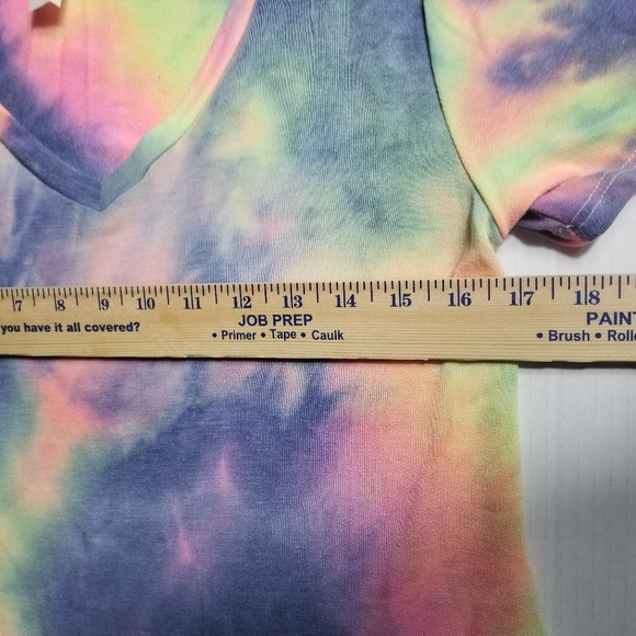 NWOT HEIMISH USA WOMEN'S TIE DYE V-NECK BLOUSE SIZE SMALL - Picture 7 of 9